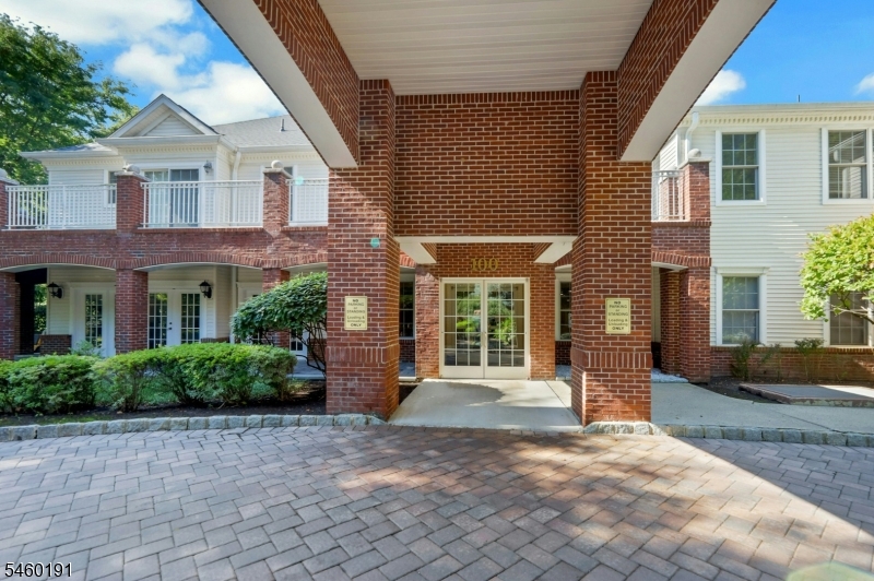 100 Ridgewood Road, Unit 215 Washington Township, NJ 07676 - Photo 2 of 40 Gallery Image 2