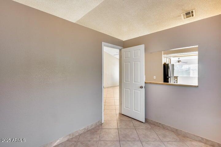3339 West Mohawk Lane Phoenix, AZ 85027 - Photo 13 of 27 a view of a livingroom and an entryway
