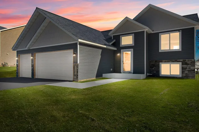 $464,850 | 1775 4th Street Northeast, Byron, MN 55920