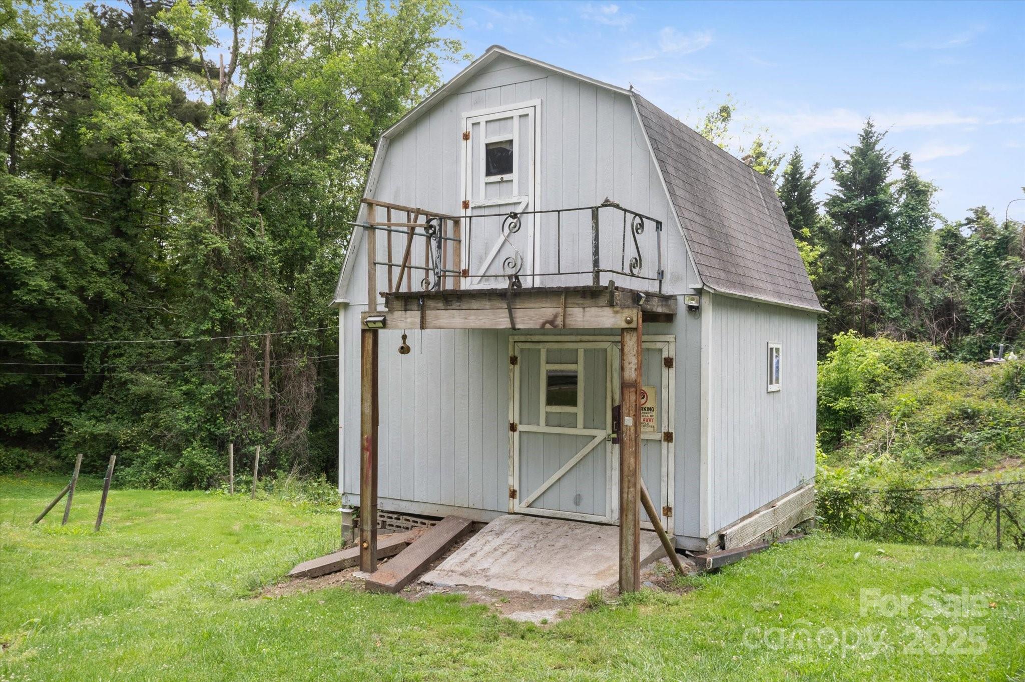 76 Lookout Road Asheville, NC 28804 - Photo 21 of 22 Gallery Image 21