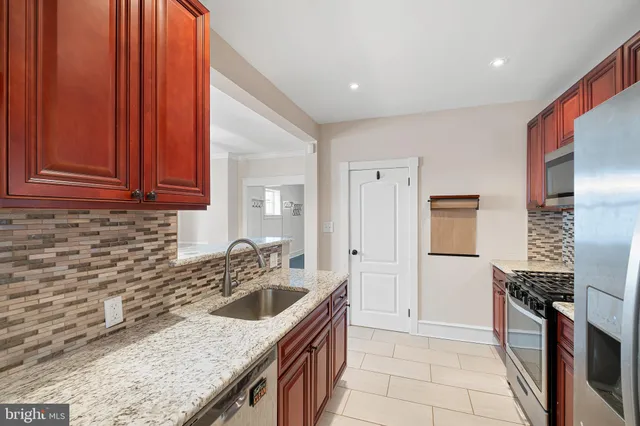 $354,120 | 902 West 24th Street, Wilmington, DE 19802