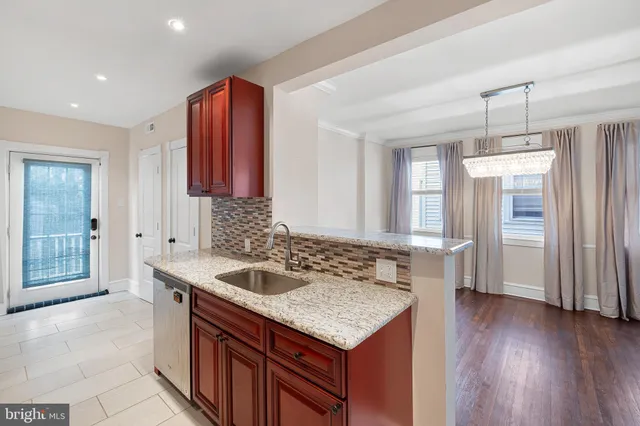 $354,120 | 902 West 24th Street, Wilmington, DE 19802