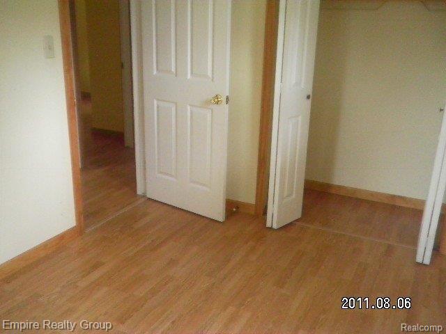 39128 Tyler Road Romulus, MI 48174 - Photo 14 of 22 013
