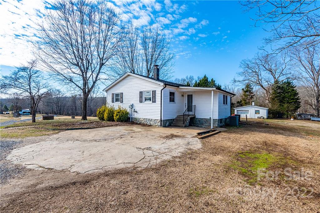 1283 Ring Tail Road Claremont, NC 28610 - Photo 15 of 24 Gallery Image 15