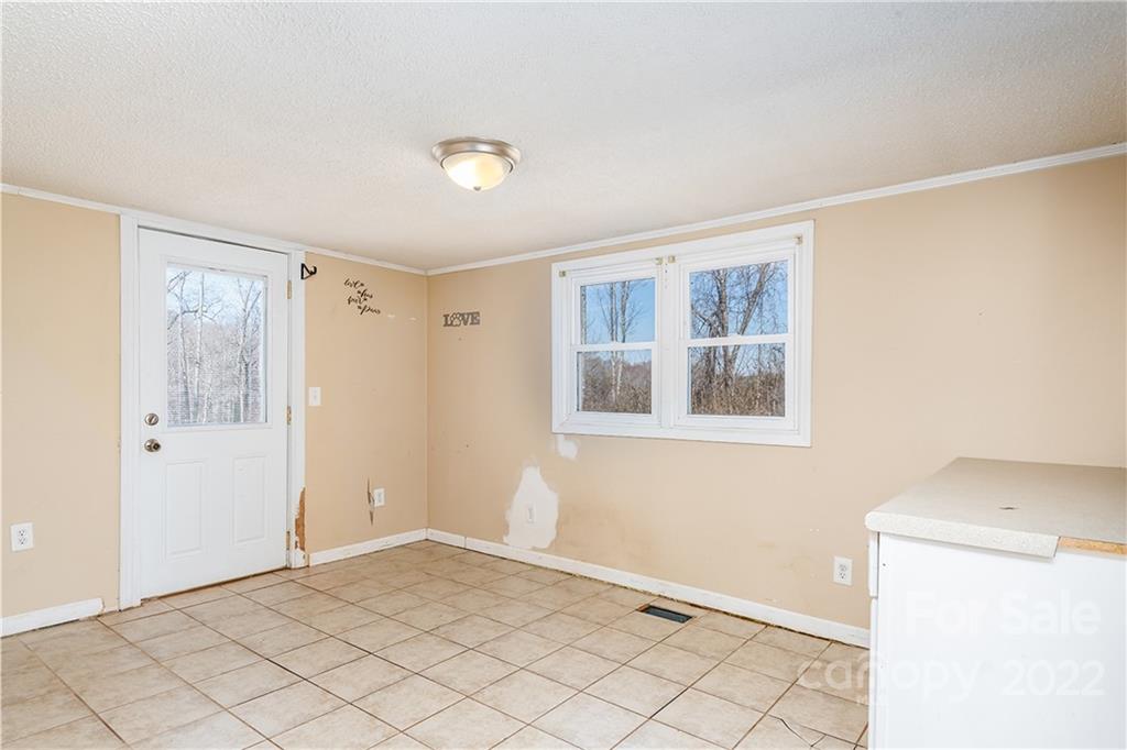 1283 Ring Tail Road Claremont, NC 28610 - Photo 6 of 24 Gallery Image 6