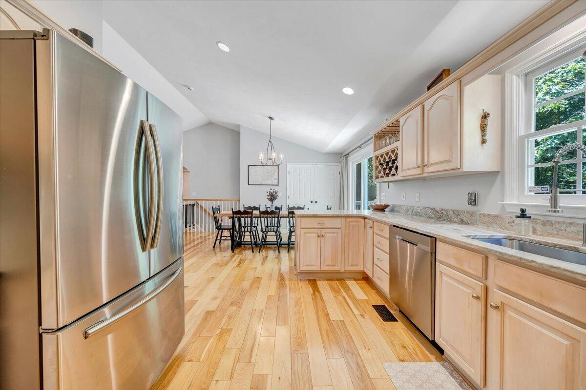 375 Silver Shadow Road Hardy, VA 24101 - Photo 13 of 47 22-MIB09384
