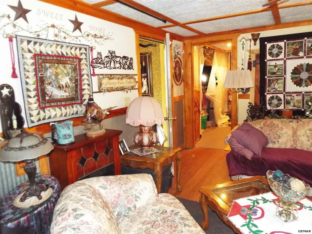 3087 Mica Way Cosby, TN 37722 - Photo 7 of 32 Gallery Image 7