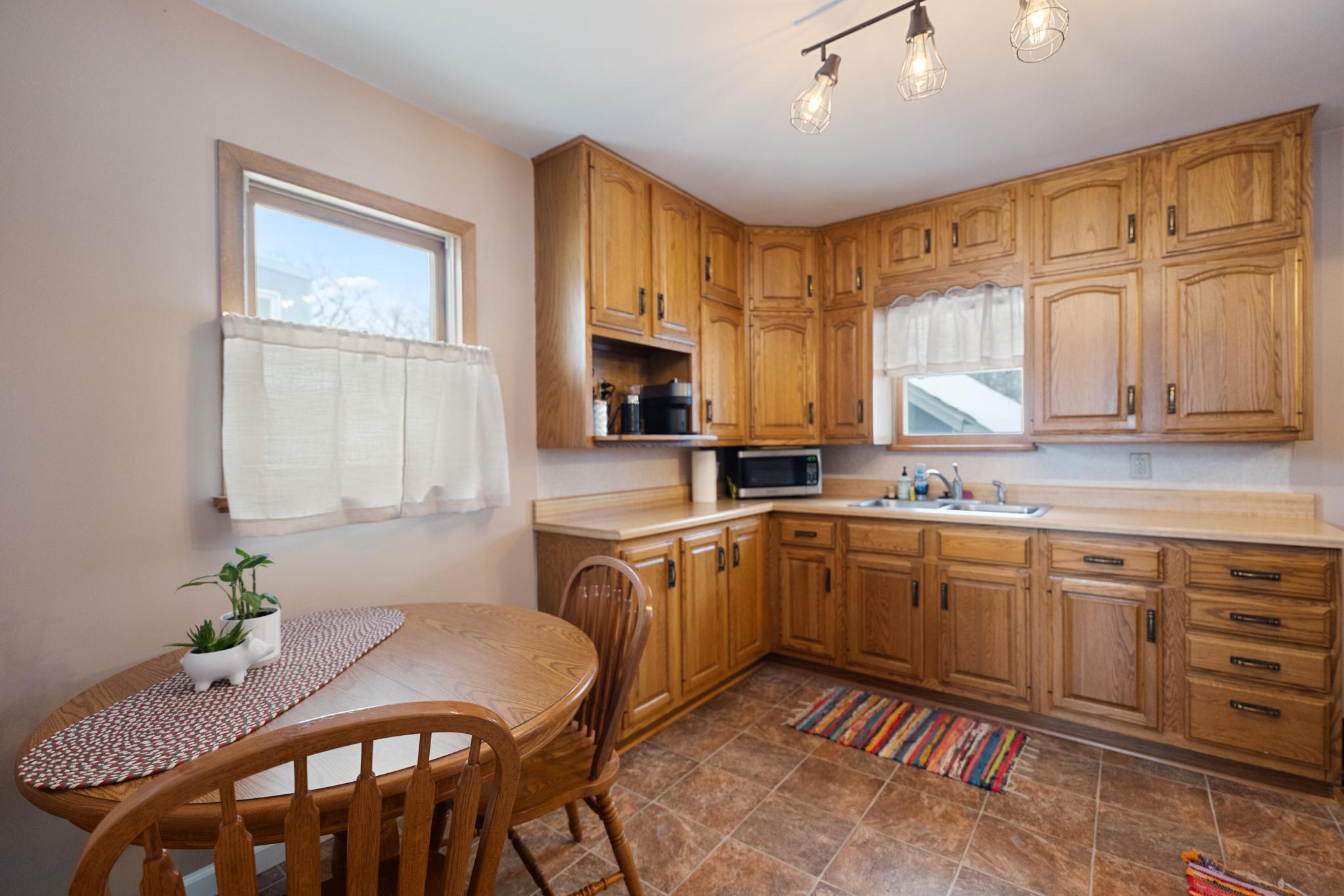 1602 4th Street Northeast Rochester, MN 55906 - Photo 9 of 39