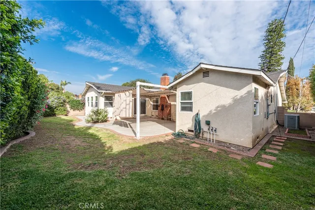 $4,750 | 1207 Sycamore Avenue, Fullerton, CA 92831