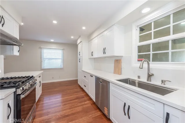 $4,750 | 1207 Sycamore Avenue, Fullerton, CA 92831