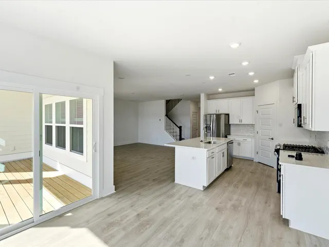 $499,990 | 407 Radiant Blue Way, Summerville, SC 29486