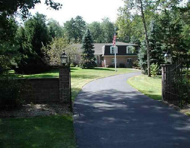 1385 Kings Road Guilderland, NY 12303 - Photo 1 of 10 Photo 1