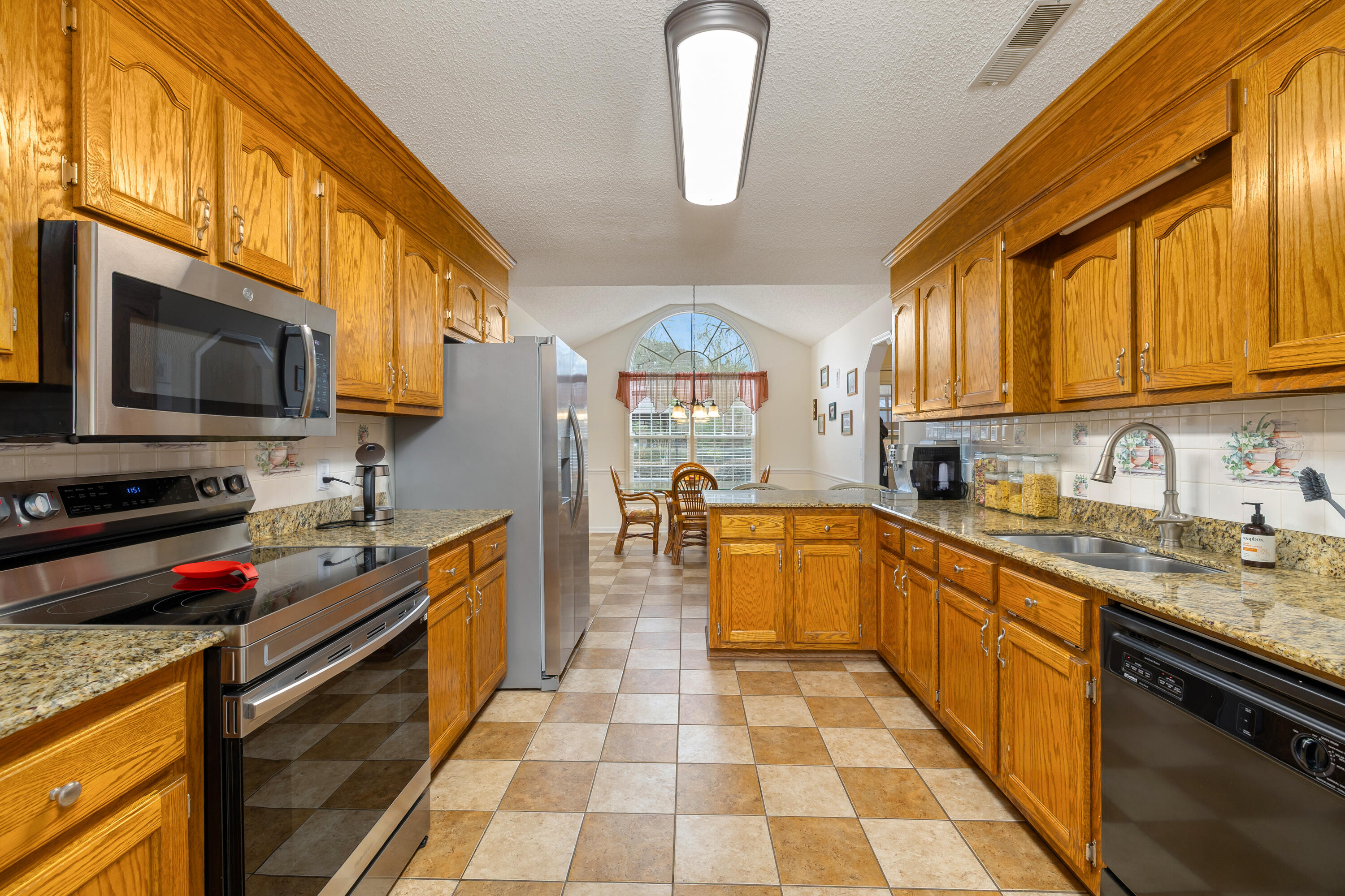 996 Saltwood Road Sumter, SC 29154 - Photo 14 of 43