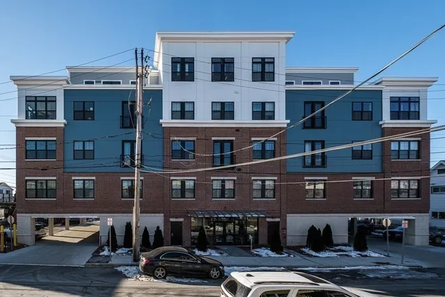 $2,850 | 16 Laurel Street, Unit 502, Everett, MA 02149