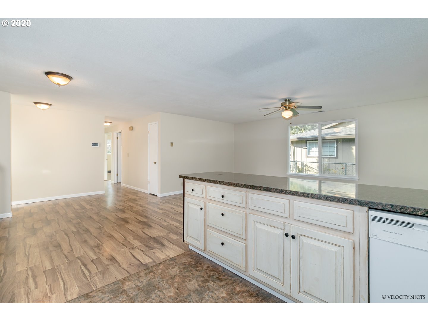 482 Southwest Laurel Road Estacada, OR 97023 - Photo 13 of 32