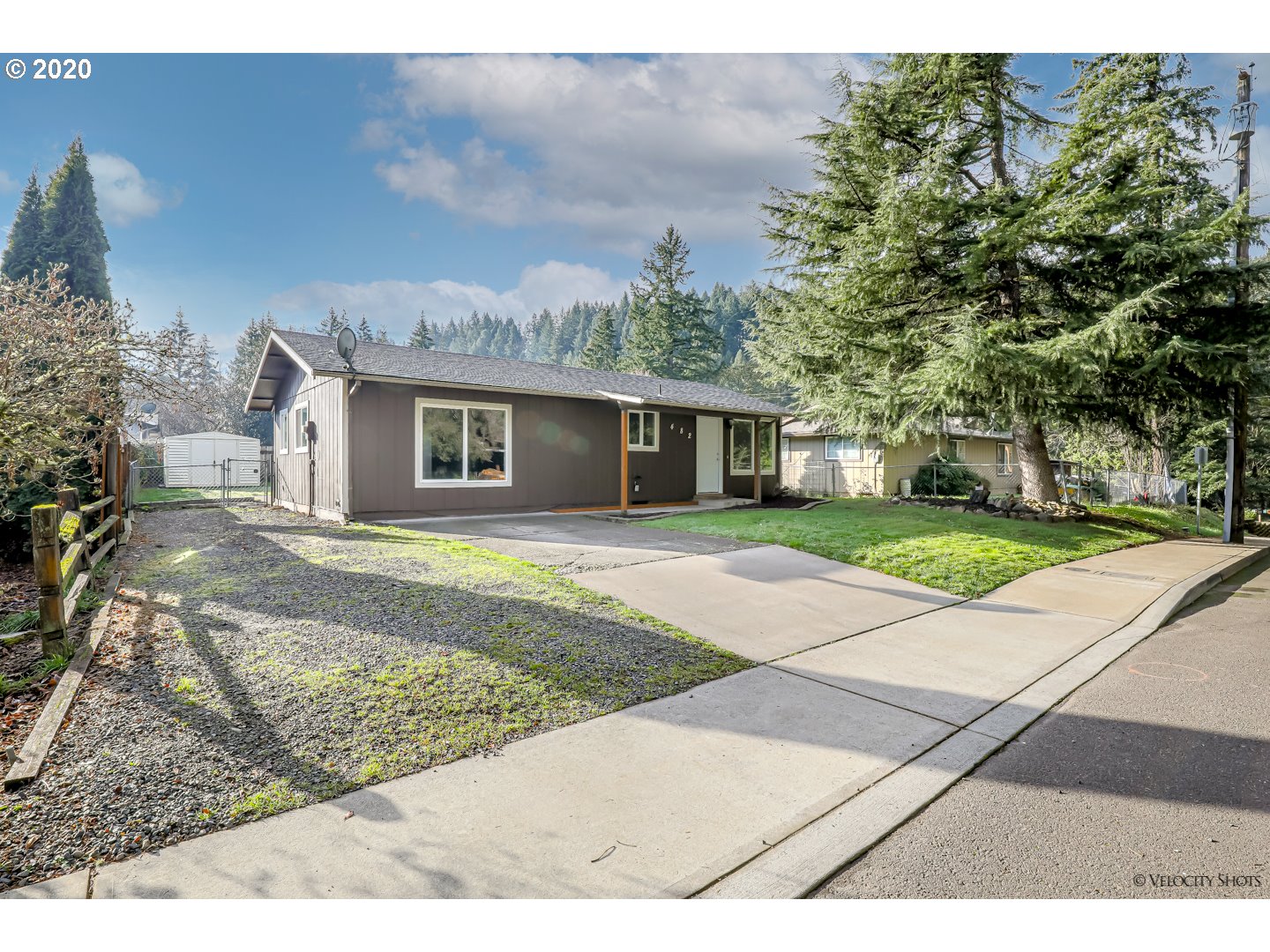 482 Southwest Laurel Road Estacada, OR 97023 - Photo 3 of 32