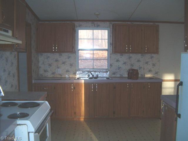5167 Rives Chapel Road Siler City, NC 27344 - Photo 3 of 7 Kitchen.