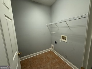 322 Pheasant Ridge Drive Warner Robins, GA 31088 - Photo 15 of 19 a bathroom with a window