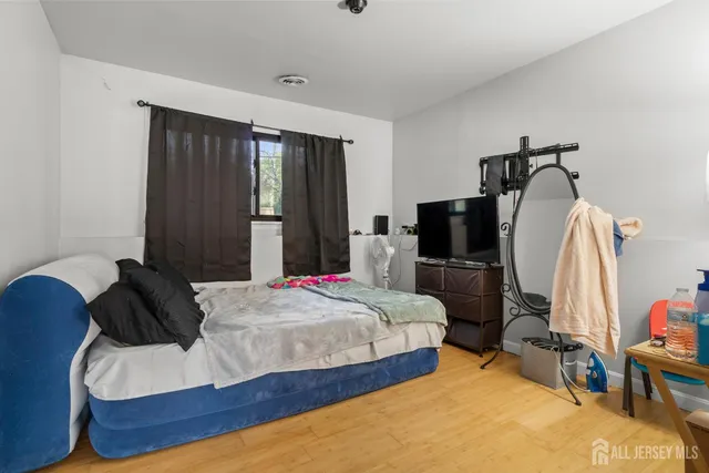 $549,900 | 133 Metlars Lane, Piscataway, NJ 08854