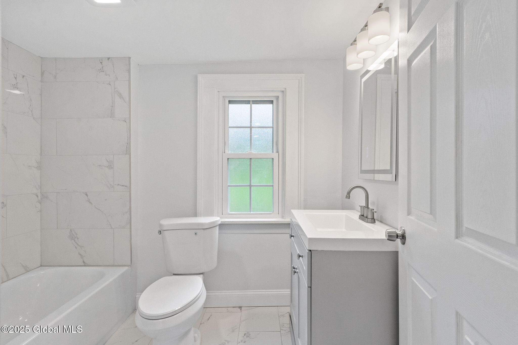 305 McCormack Road Albany, NY 12208 - Photo 15 of 42 11-web-or-mls-305-mccormack-rd