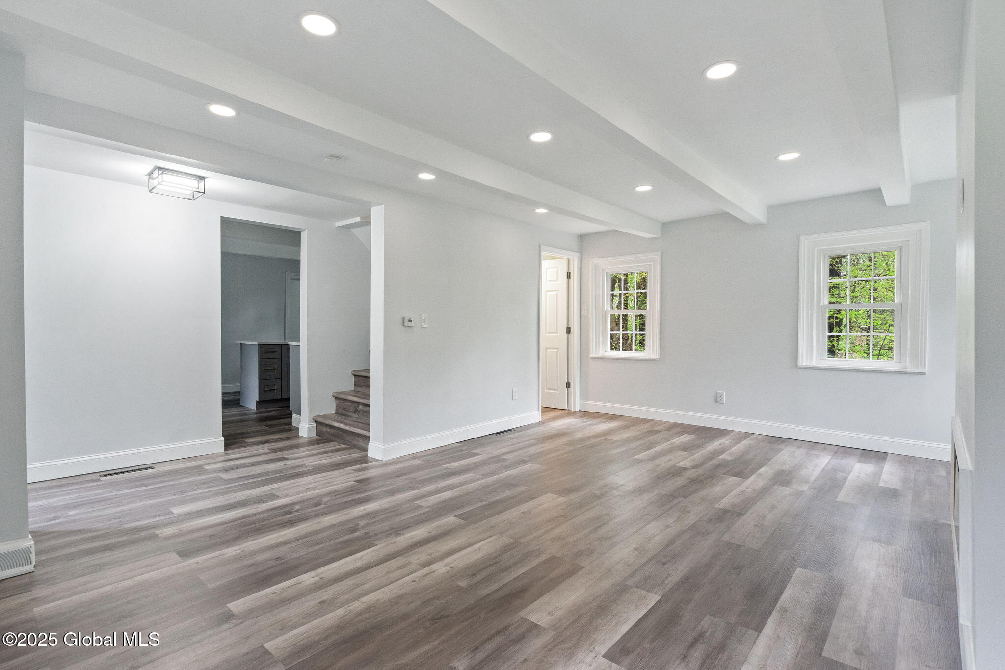 305 McCormack Road Albany, NY 12208 - Photo 10 of 42 19-web-or-mls-305-mccormack-rd