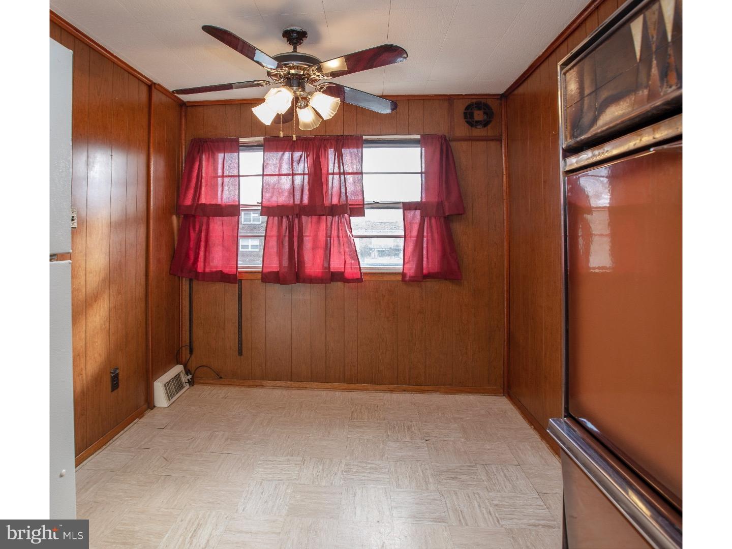 12785 Dunks Ferry Road Philadelphia, PA 19154 - Photo 4 of 19 Kitchen