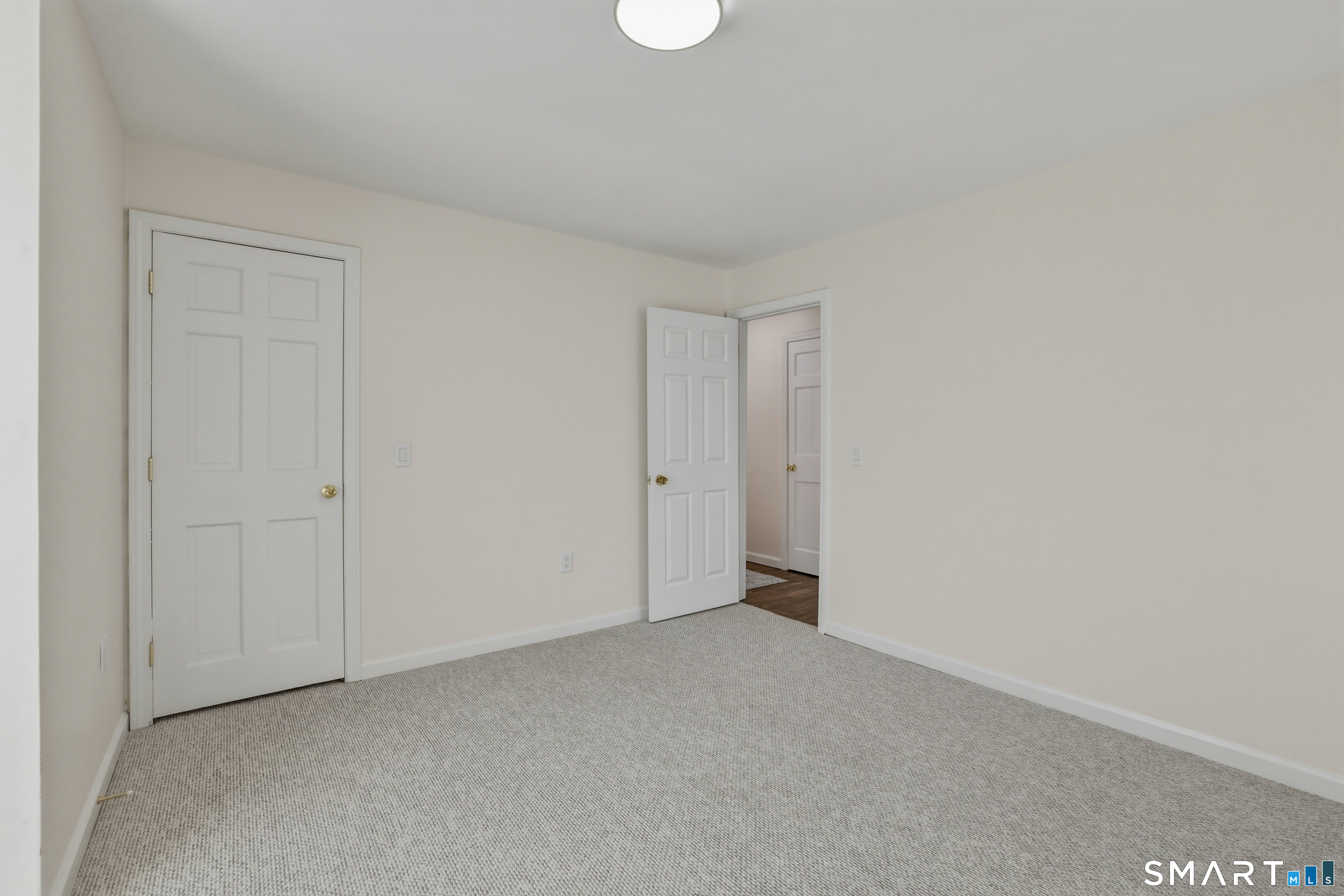 35 Hollow Brook Road Windsor, CT 06095 - Photo 28 of 40