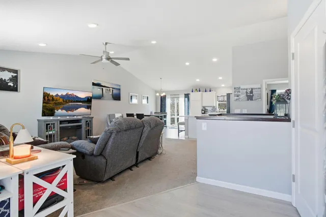 $440,000 | 917 Mulberry Avenue, Montgomery, MN 56069