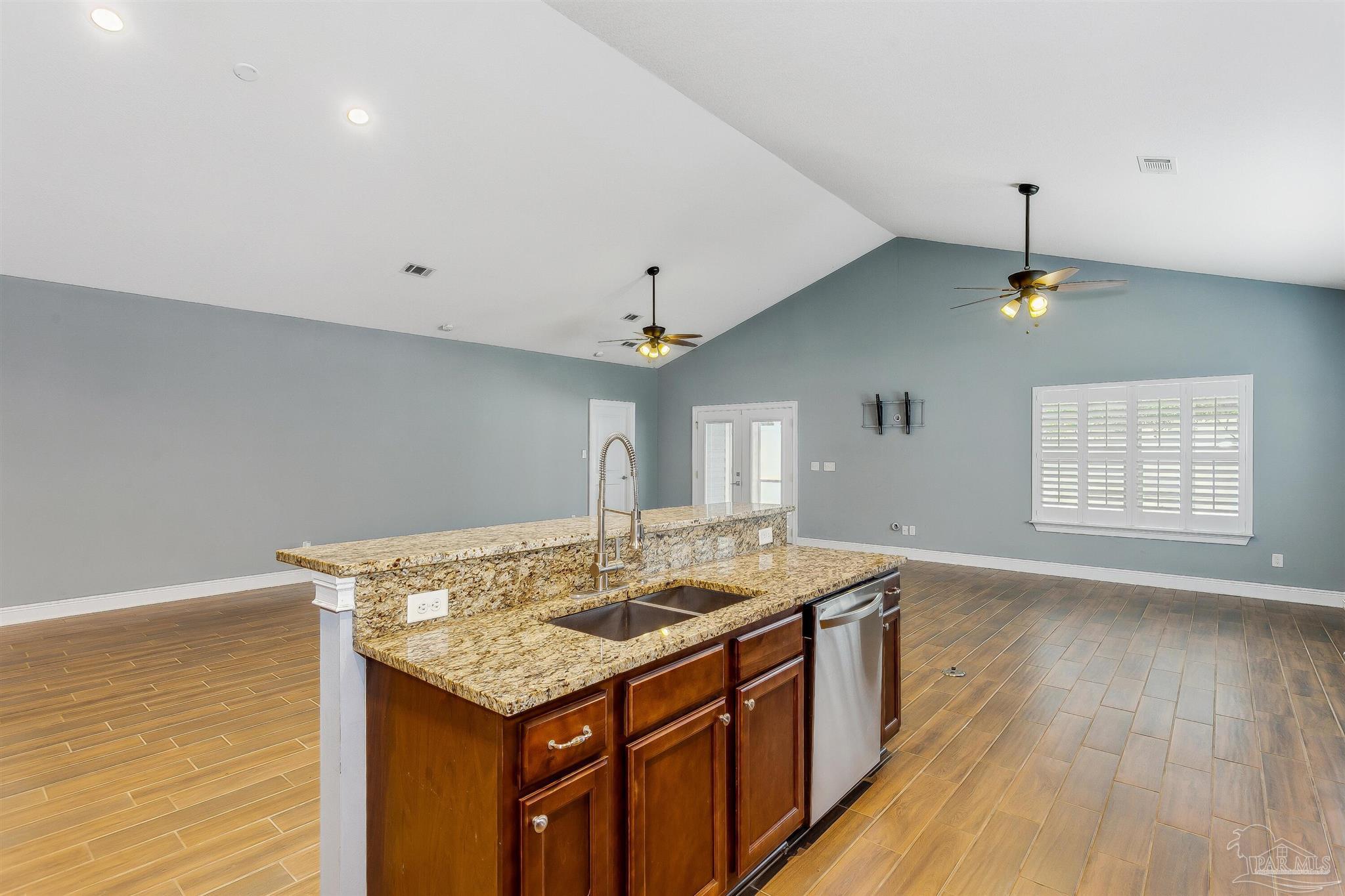112 Country Club Road Pensacola, FL 32507 - Photo 14 of 41 Gallery Image 14