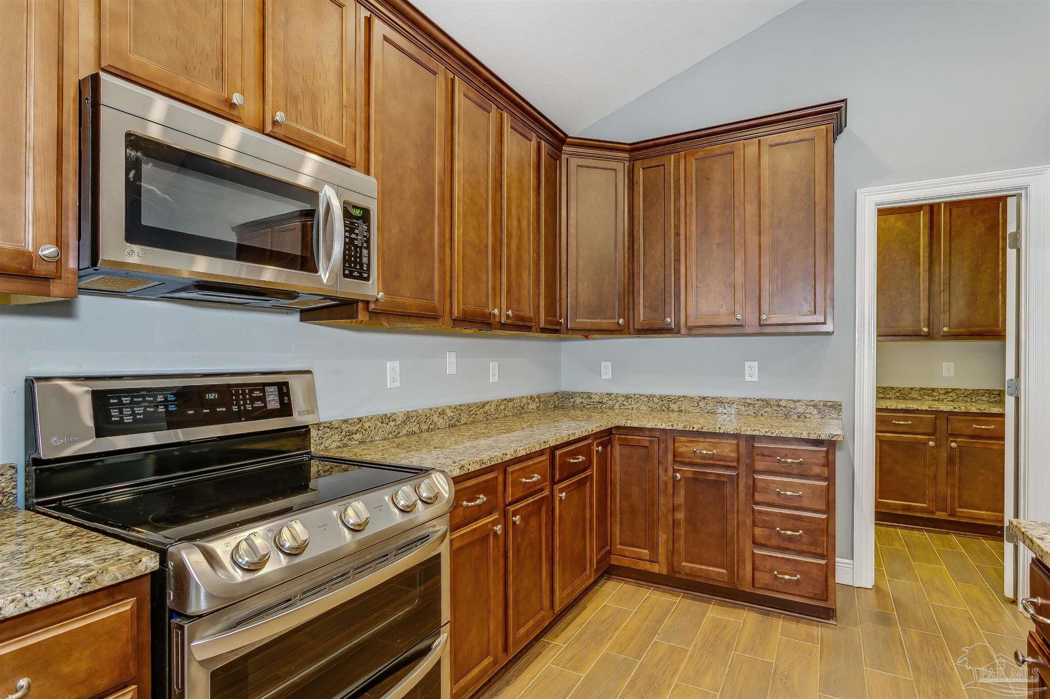 112 Country Club Road Pensacola, FL 32507 - Photo 17 of 41 Gallery Image 17