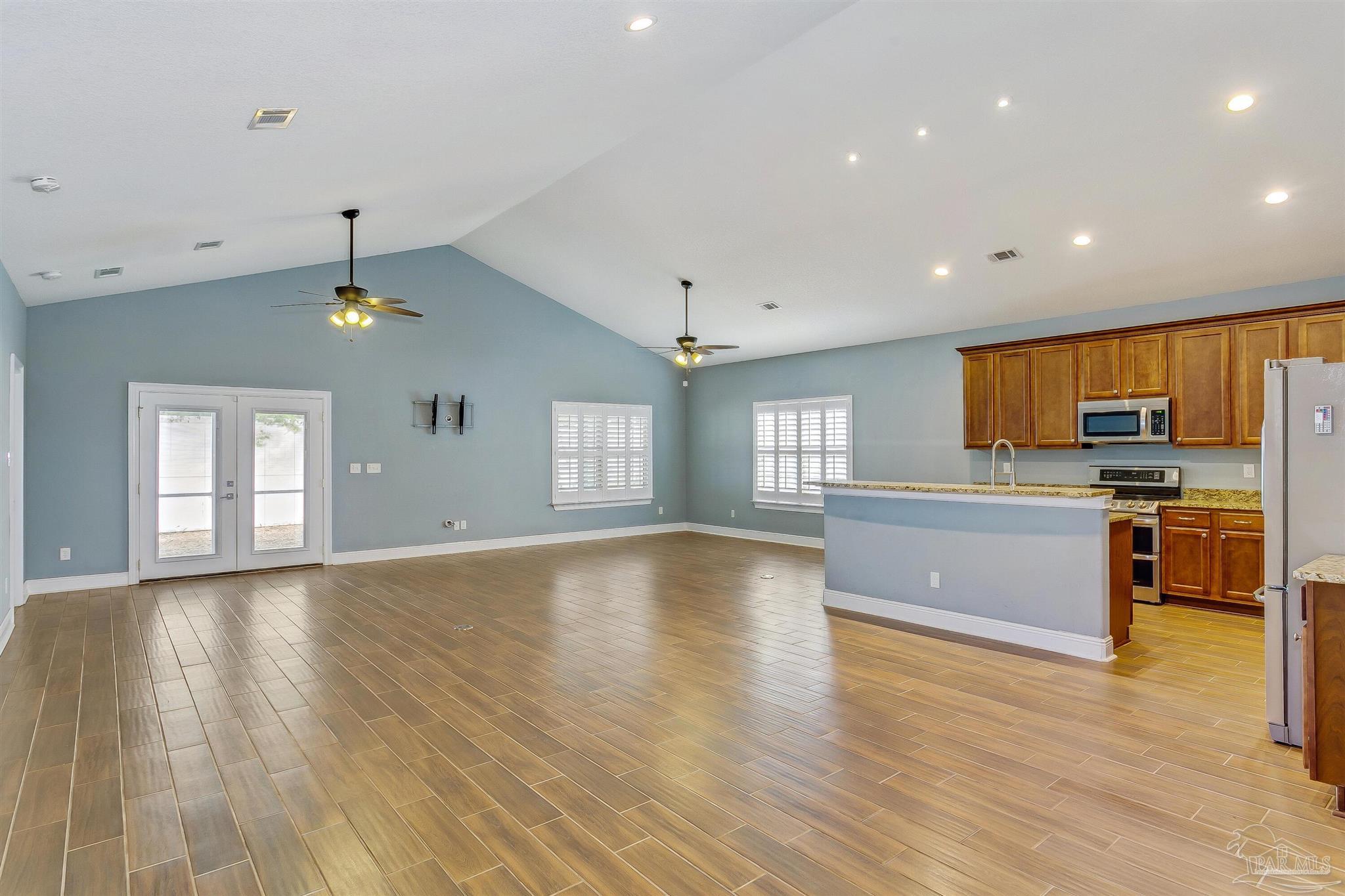 112 Country Club Road Pensacola, FL 32507 - Photo 7 of 41 Gallery Image 7