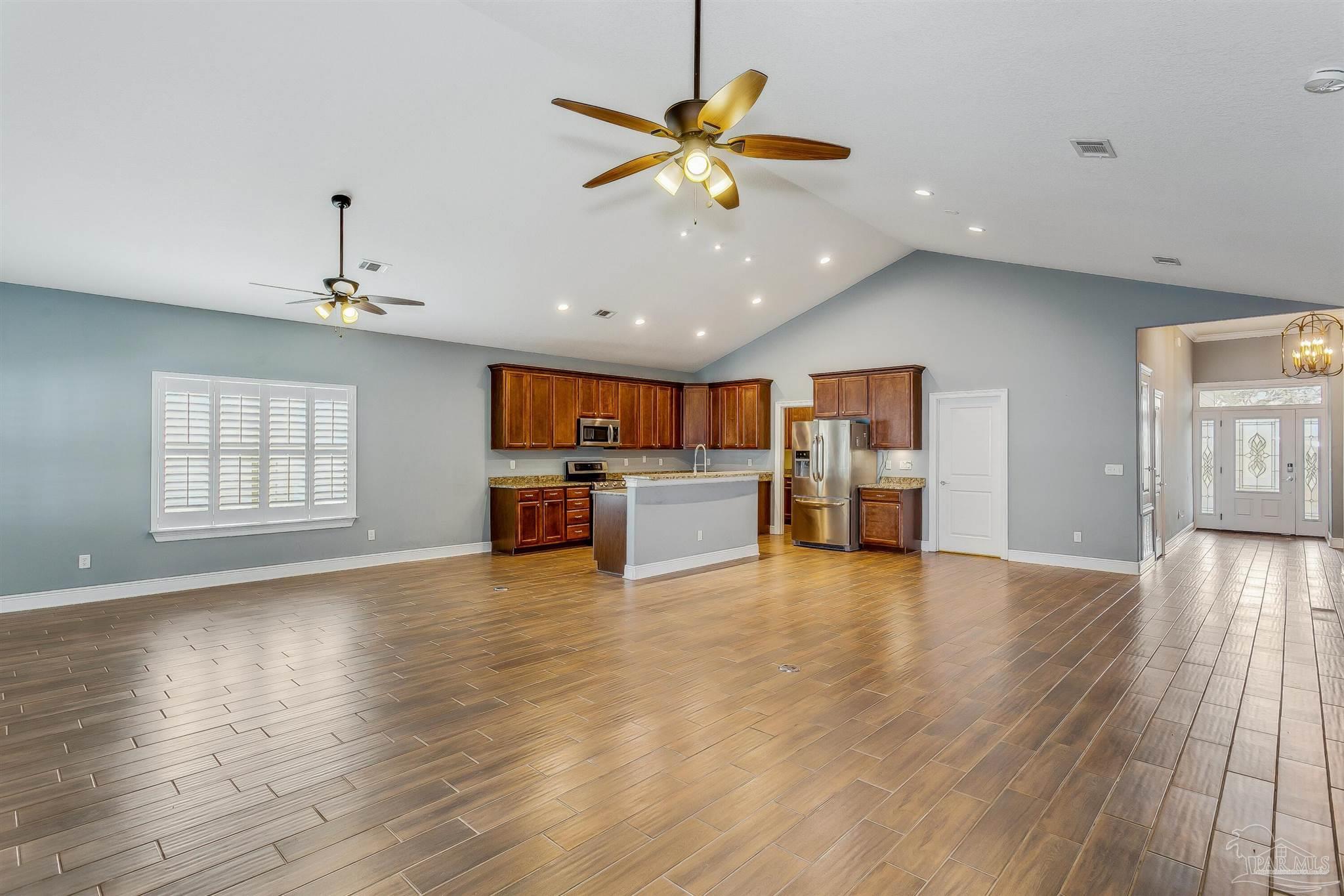 112 Country Club Road Pensacola, FL 32507 - Photo 9 of 41 Gallery Image 9