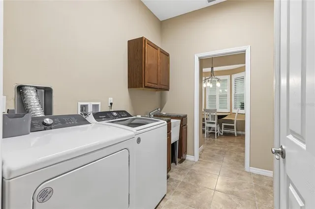 $475,000 | 8683 Bridgeport Bay Circle, Mount Dora, FL 32757