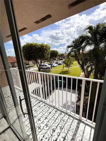 $2,350 | 17046 Southwest 137th Place, Unit 17046, Miami, FL 33177