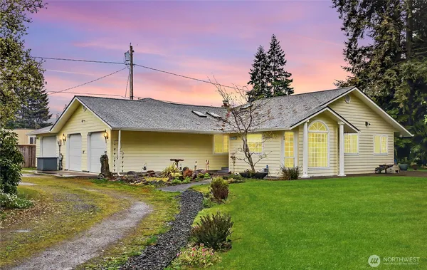 $650,000 | 6428 201st Avenue Southwest, Centralia, WA 98531