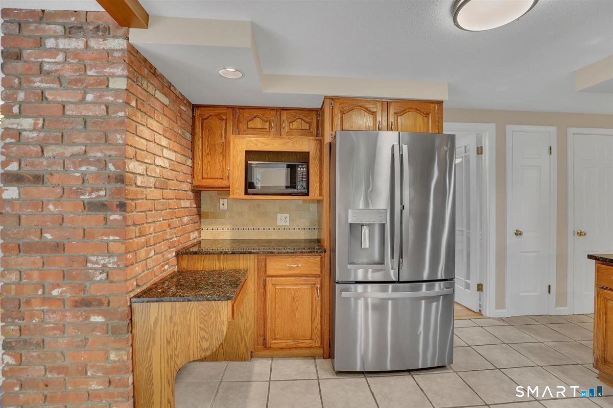 23 Silversmith Road Farmington, CT 06085 - Photo 10 of 40 Gallery Image 10