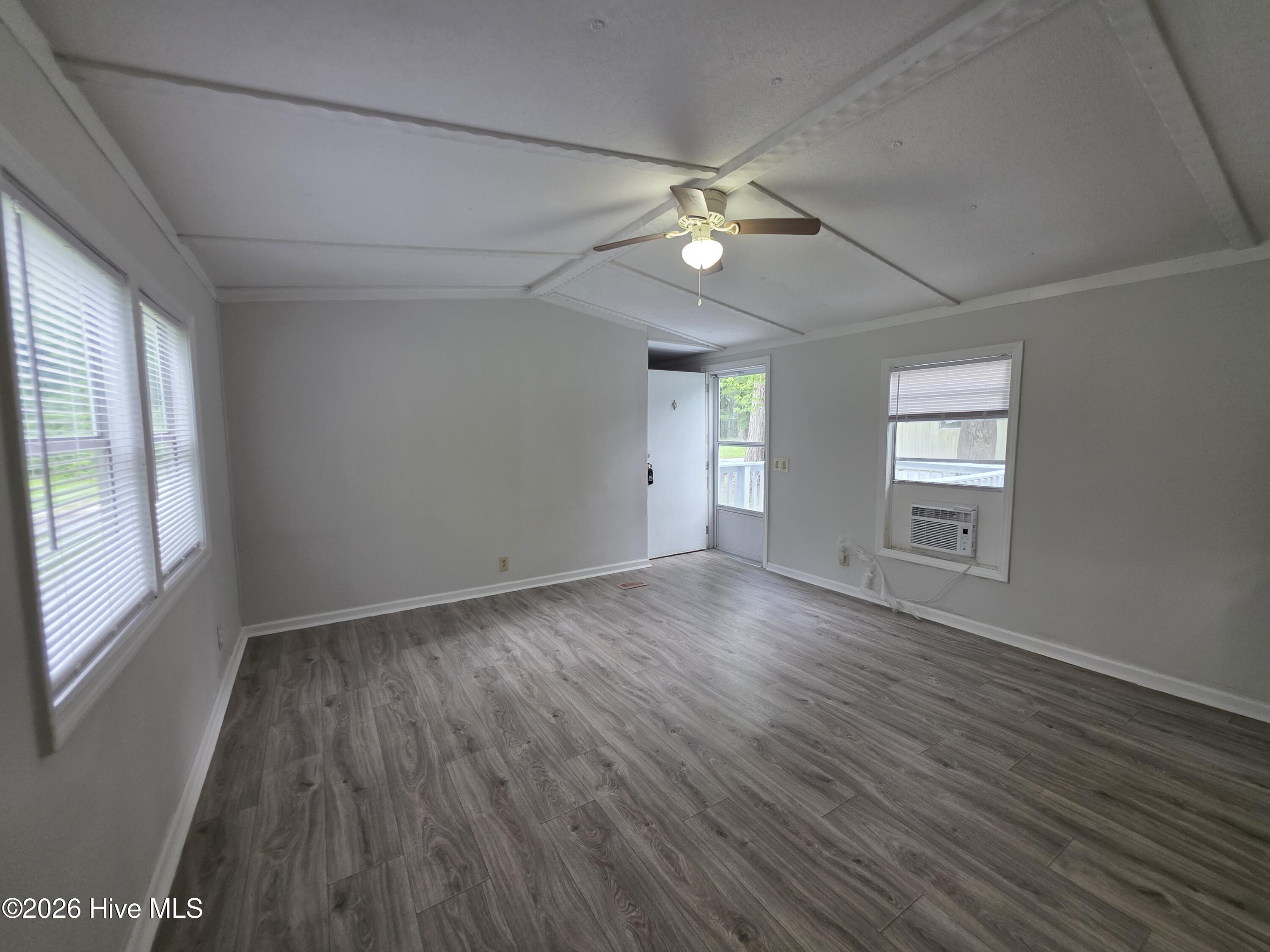 1133 Pickett Road, Unit 6 Jacksonville, NC 28540 - Photo 3 of 15 3