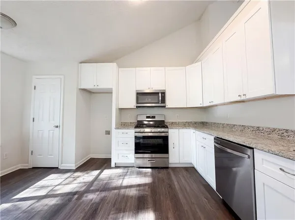 $220,000 | 3546 Broad Oak Court, Decatur, GA 30034