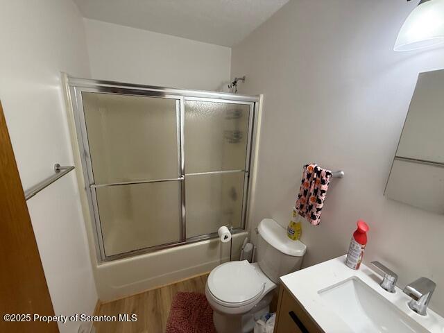 126 Dunchurch Drive Bushkill, PA 18324 - Photo 15 of 26 a bathroom with a toilet and a shower curtain