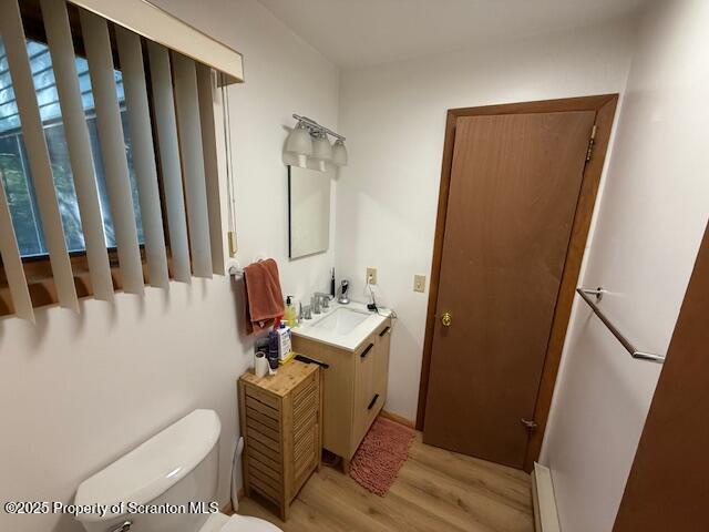 126 Dunchurch Drive Bushkill, PA 18324 - Photo 20 of 26 a bathroom with a sink toilet and shower