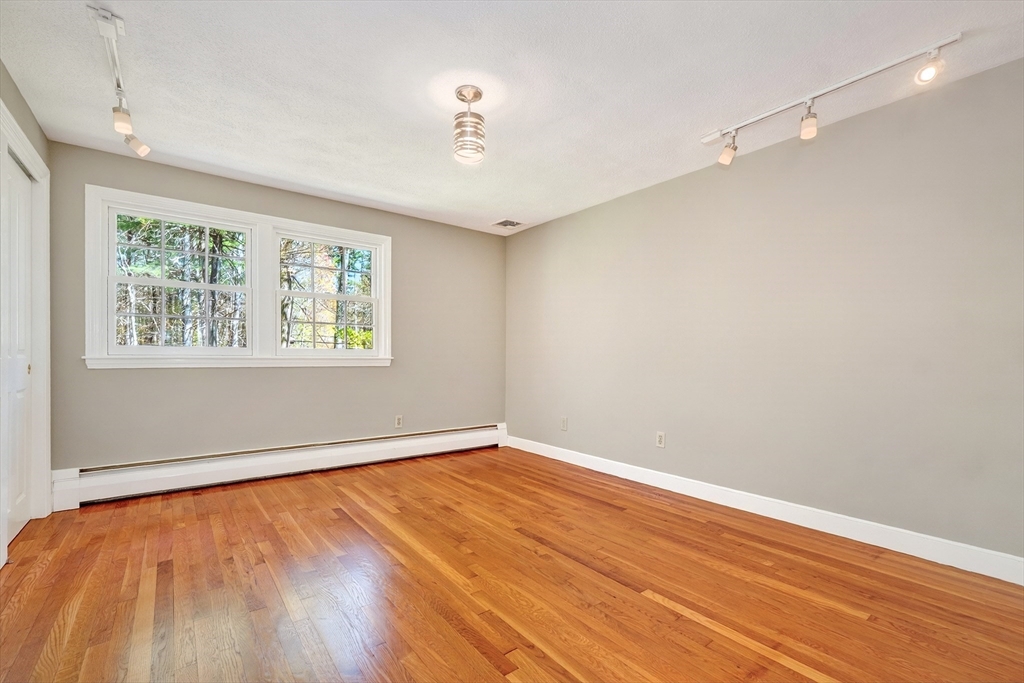 14 Beverly Road Bedford, MA 01730 - Photo 25 of 38