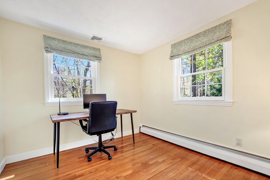 14 Beverly Road Bedford, MA 01730 - Photo 27 of 38