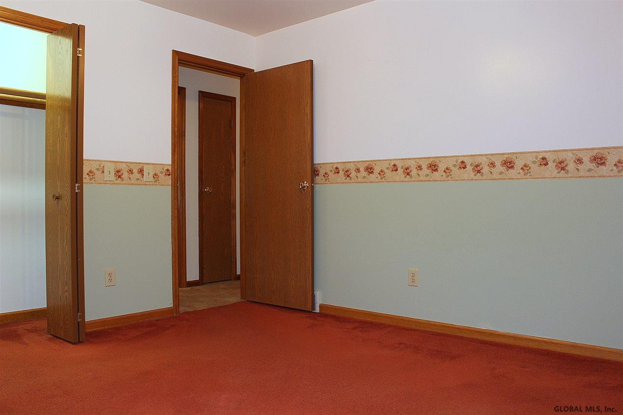 927 River Road Rotterdam, NY 12306 - Photo 13 of 25 Photo 13
