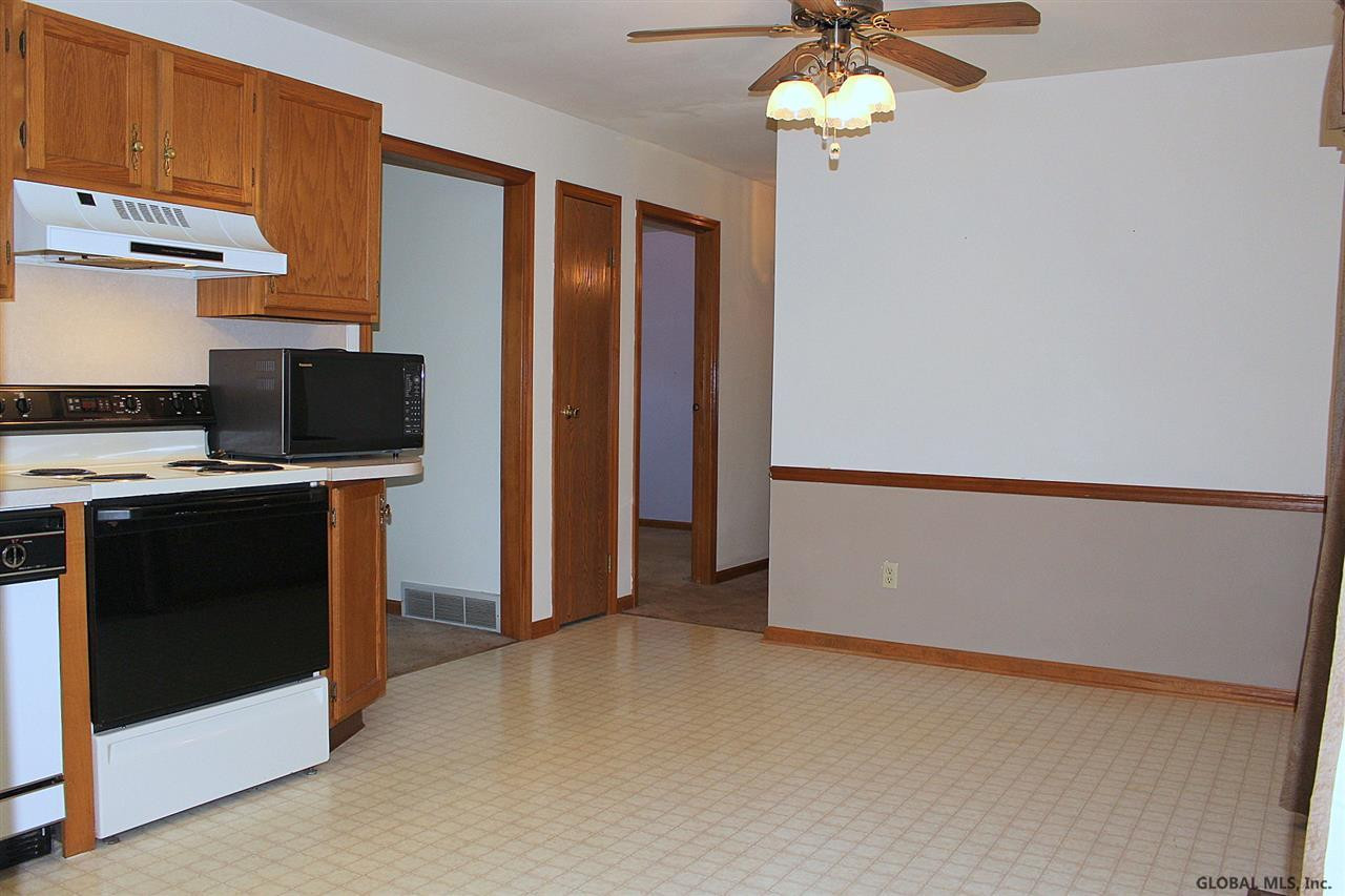 927 River Road Rotterdam, NY 12306 - Photo 6 of 25 Photo 6