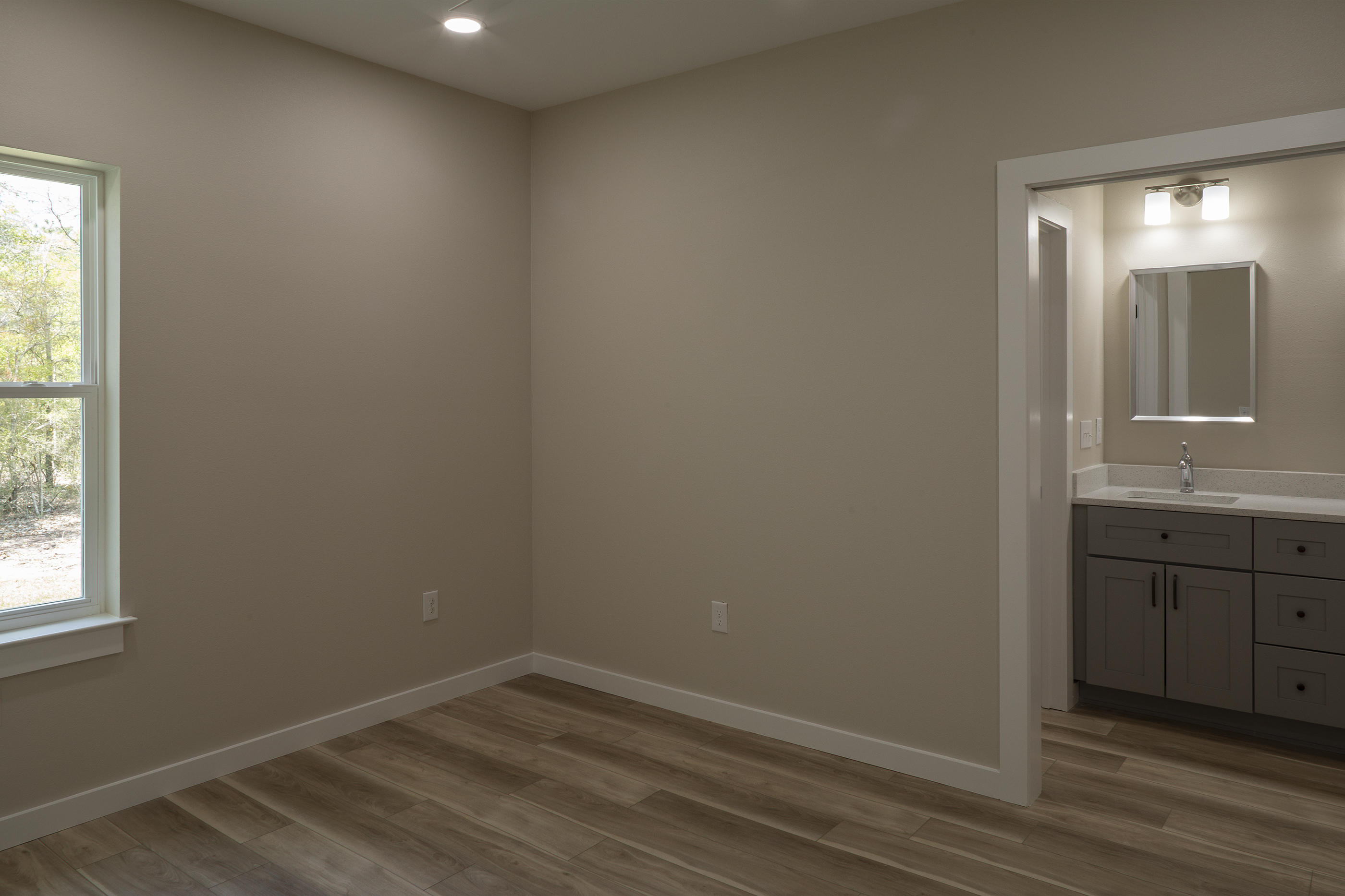 277 West Renoir Road DeFuniak Springs, FL 32433 - Photo 14 of 18 M. Bedroom Pictures of previous build