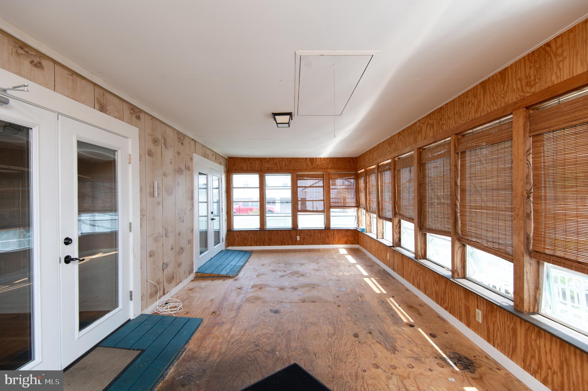 5023 Russell Road Woolford, MD 21677 - Photo 16 of 32 Sun porch