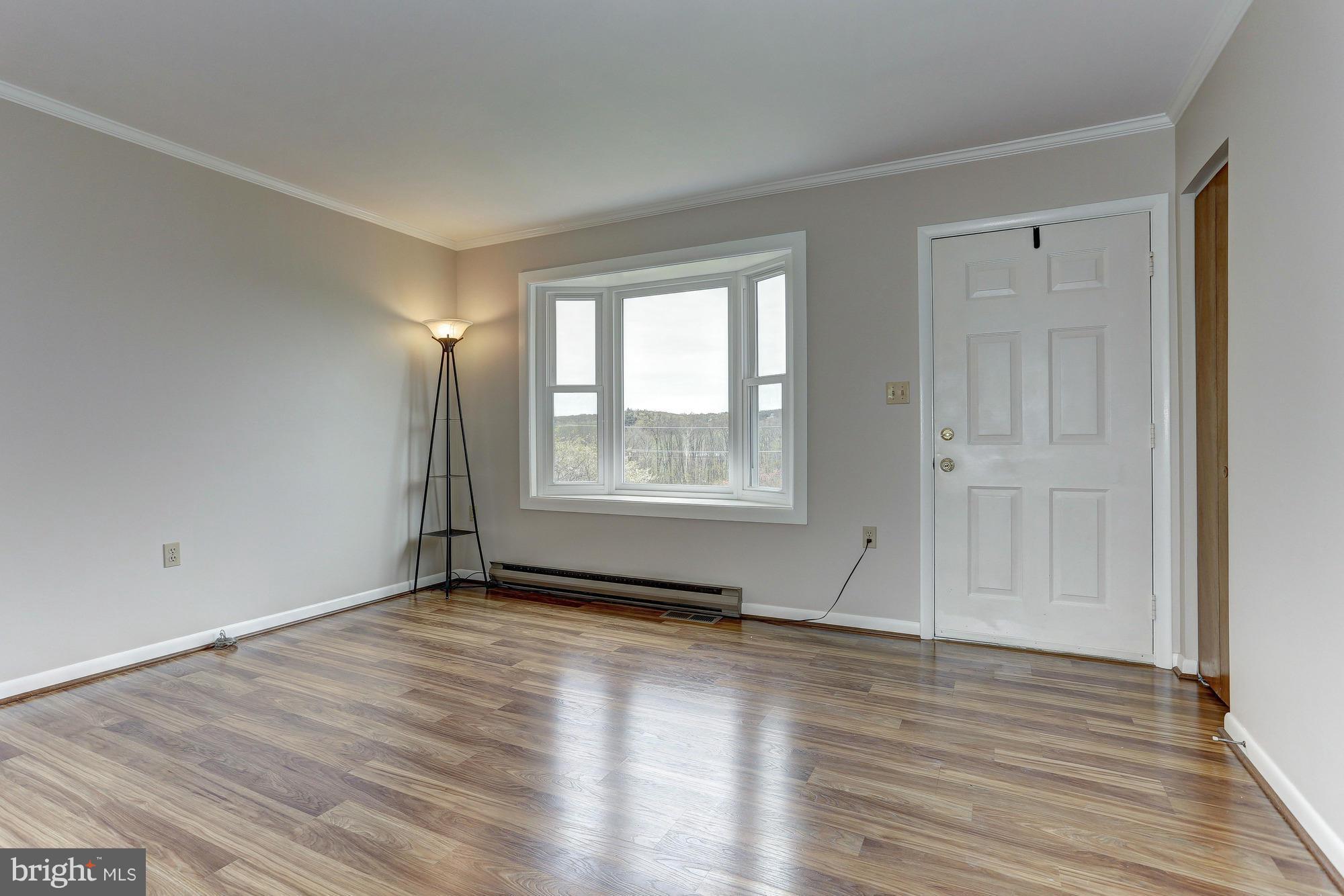 1522 Brown Road Westminster, MD 21158 - Photo 5 of 30 Living Room