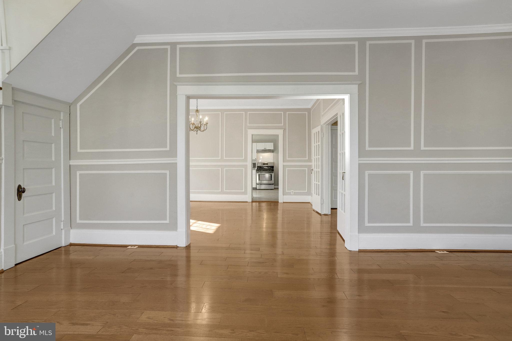 306 Rucker Place Alexandria, VA 22301 - Photo 12 of 63 Dining room
