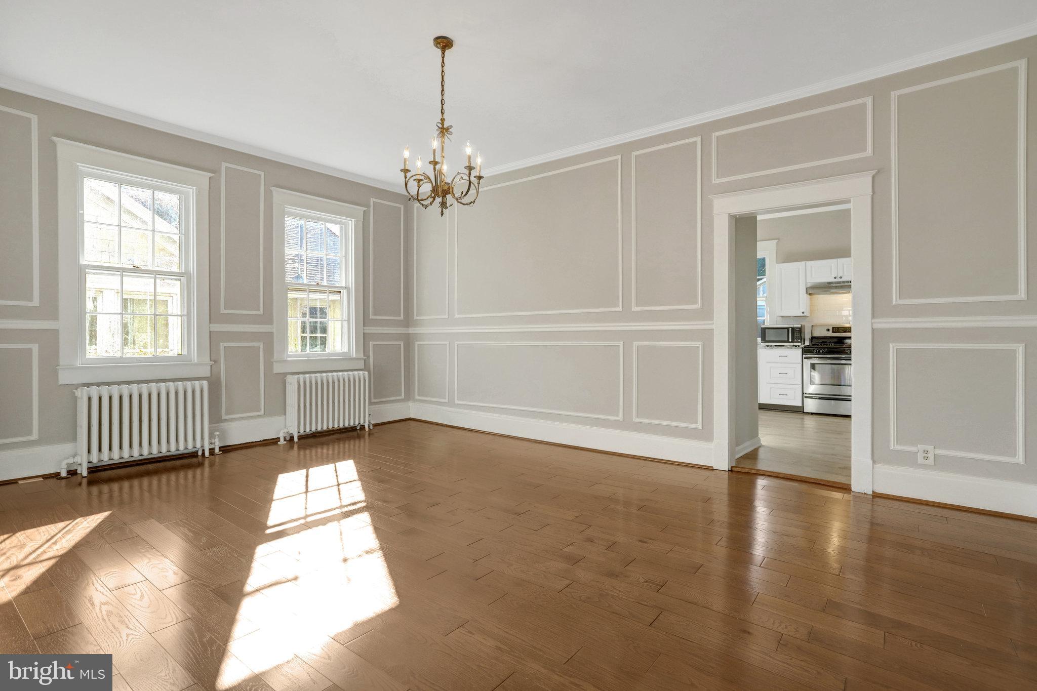 306 Rucker Place Alexandria, VA 22301 - Photo 13 of 63 Dining room