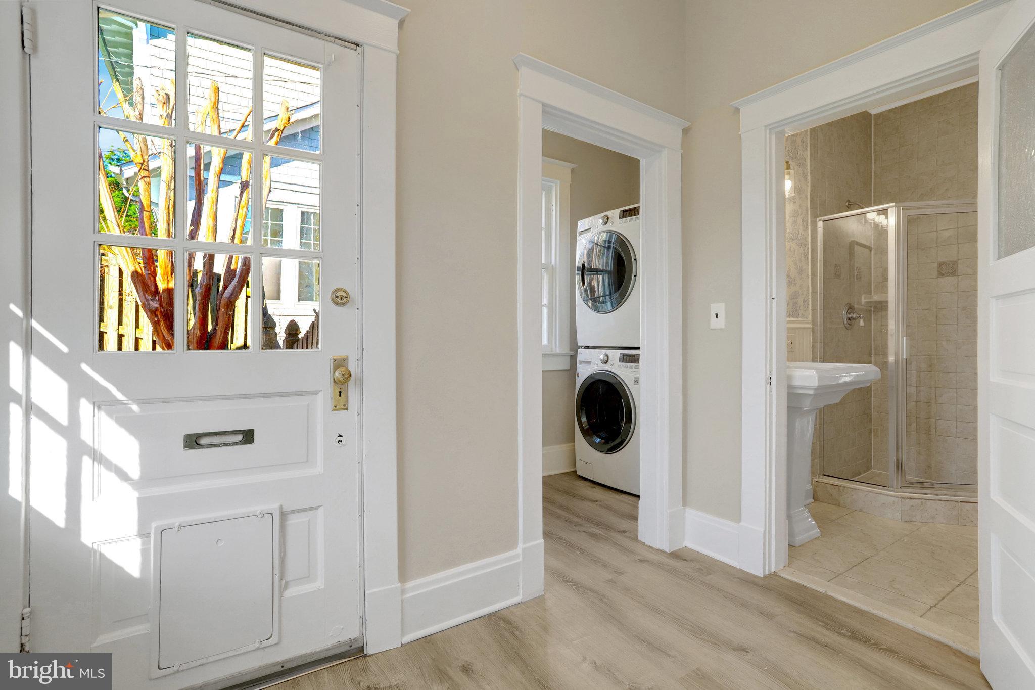 306 Rucker Place Alexandria, VA 22301 - Photo 28 of 63 Access to laundry